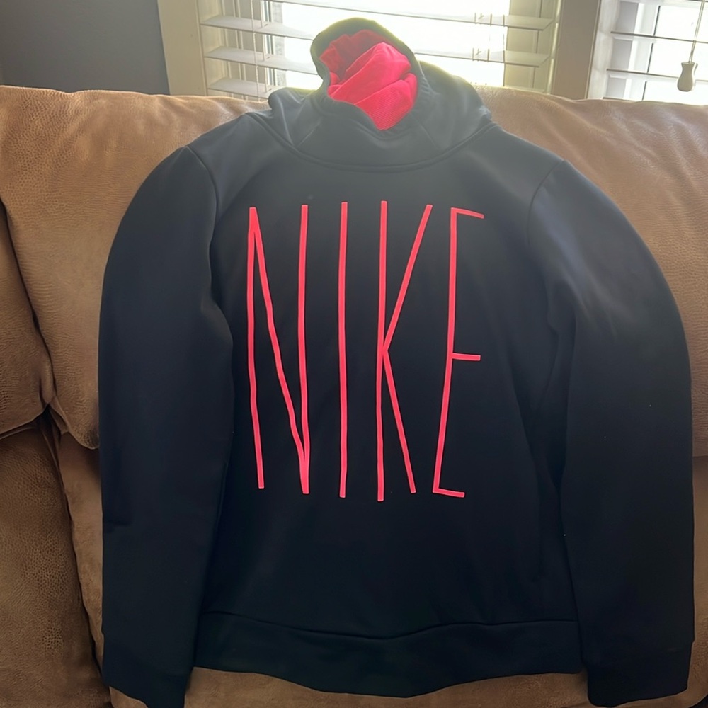 EUC Girls SIZE L NIKE hoodie